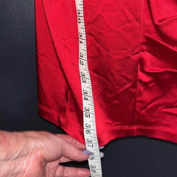 Calvin Klein red satiny body con dress. Size 6. - Picture 13 of 14